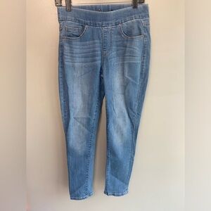 Womens skinny jeans- no tags- size 11